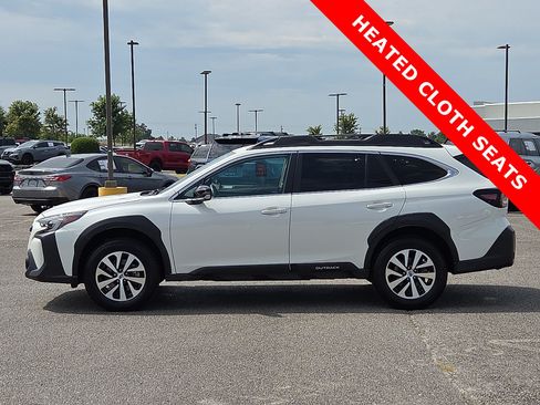 Used 2023 Subaru Outback Premium AWD/4WD image 3