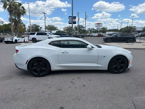 Used 2017 Chevrolet Camaro LT image 4