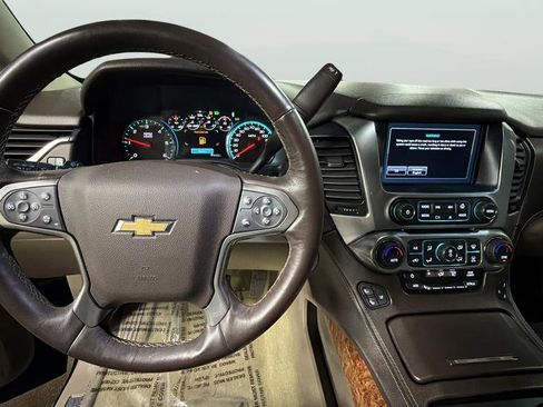 Used 2017 Chevrolet Suburban Premier image 13