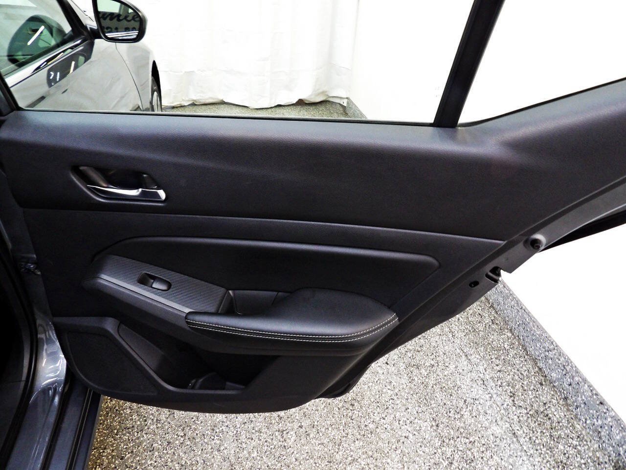Used 2020 Nissan Altima 2.5 S AWD/4WD image 12