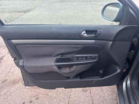 Used 2009 Volkswagen Jetta S image 9