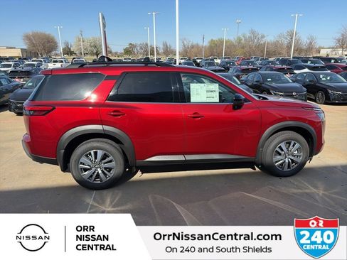 New 2026 Nissan Pathfinder SL FWD image 6