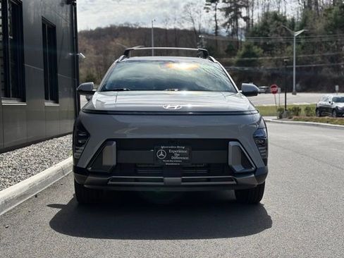 Used 2025 Hyundai Kona Limited AWD/4WD image 11