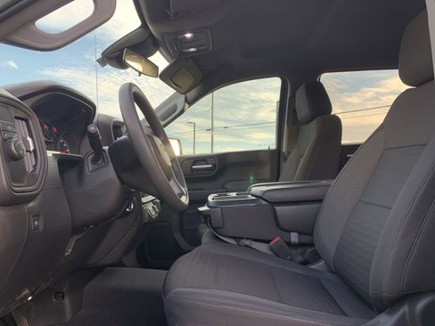 Used 2022 Chevrolet Silverado 1500 Custom image 17