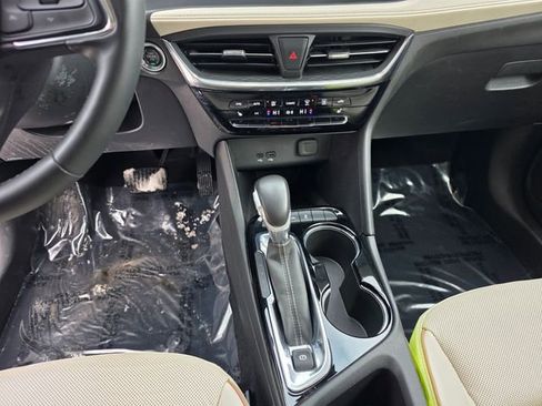 Used 2024 Buick Encore GX Avenir AWD/4WD image 22