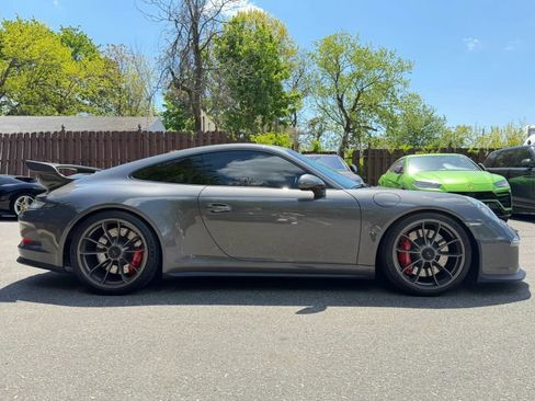 Used 2014 Porsche 911 GT3 RWD image 5