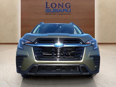 Used 2023 Subaru Ascent Premium w/ Convenience Package image 4