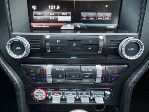 Used 2015 Ford Mustang Premium image 32