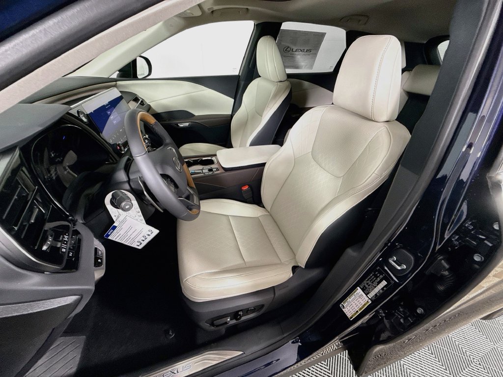 New 2026 Lexus RX 350 w/ Convenience Package AWD/4WD image 16