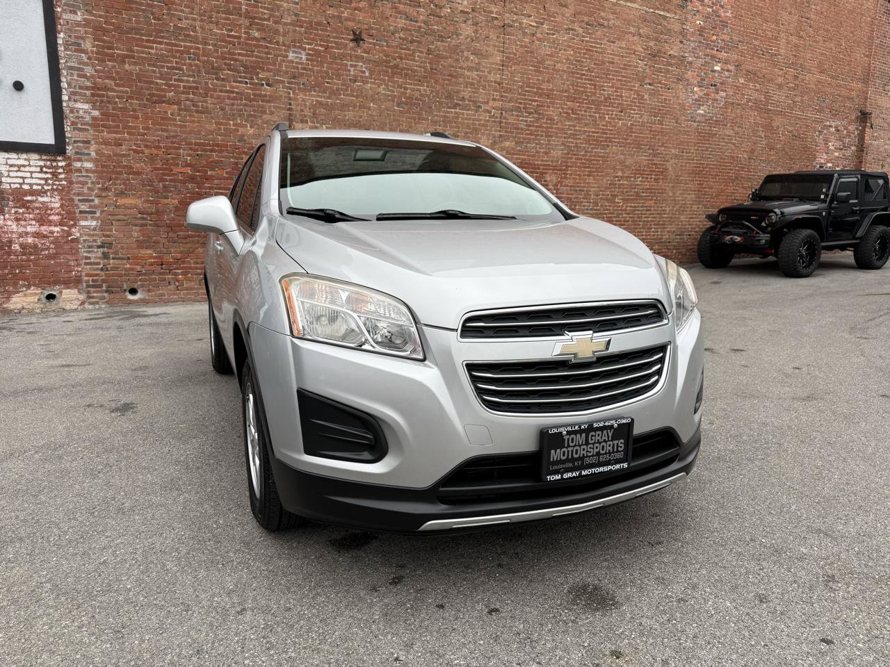 Used 2016 Chevrolet Trax LT w/ LT Convenience Package FWD image 2