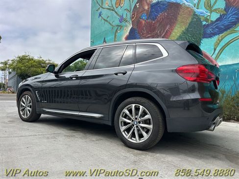 Used 2018 BMW X3 xDrive30i AWD/4WD image 3