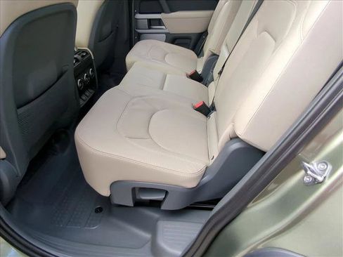 Used 2024 Land Rover Defender 130 S image 20