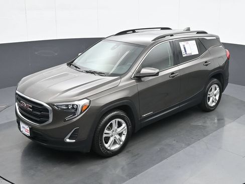 Used 2020 GMC Terrain SLE w/ Driver Convenience Package AWD/4WD image 17
