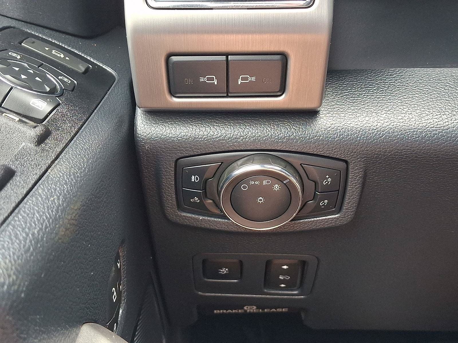 Used 2022 Ford F350 Platinum AWD/4WD image 24