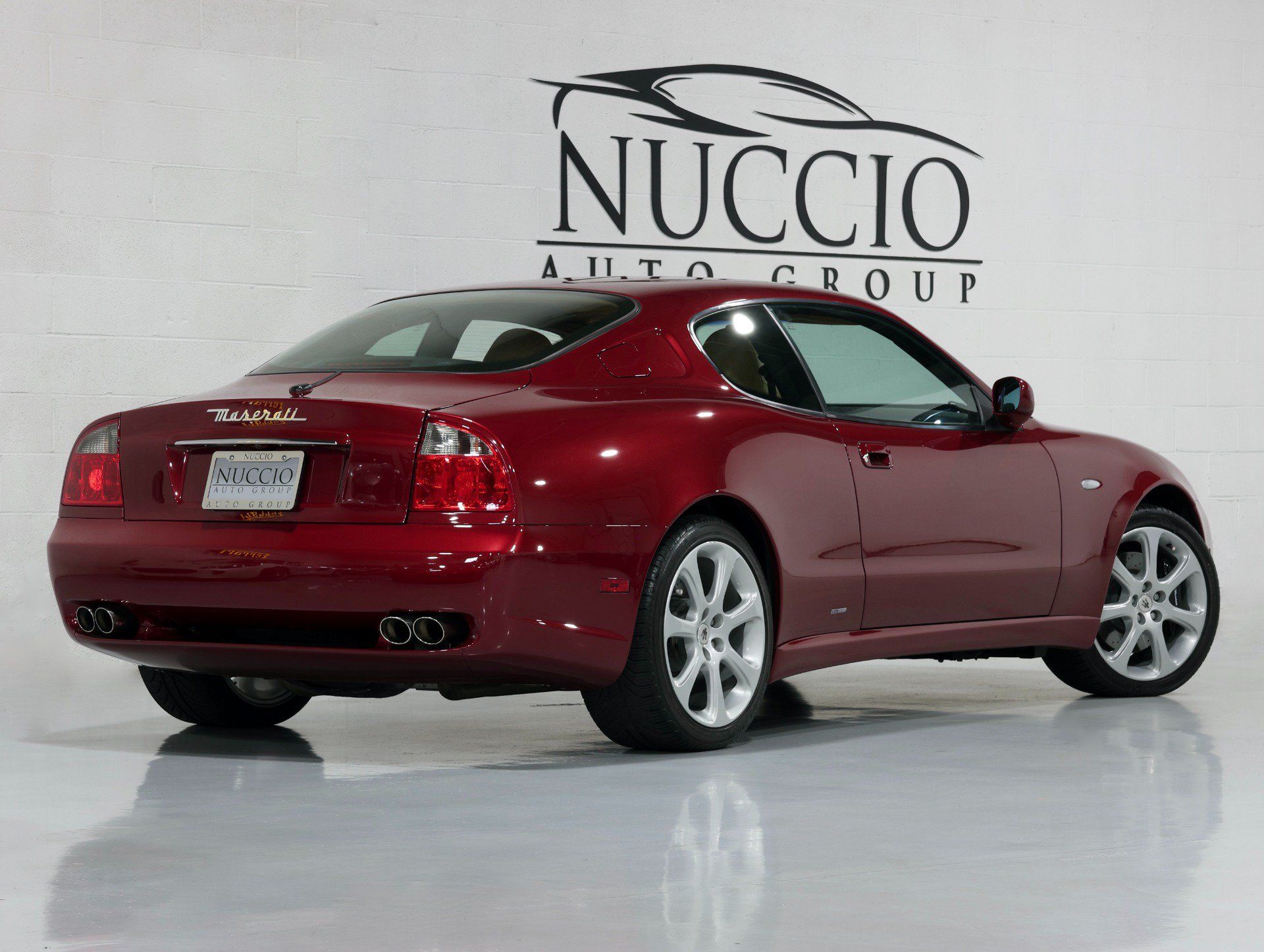 Used 2003 Maserati Coupe RWD image 2