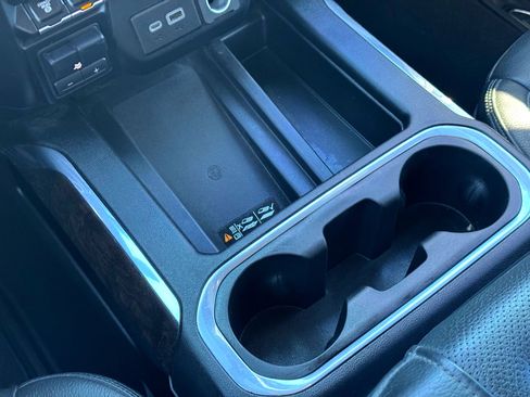 Used 2021 GMC Sierra 3500 Denali w/ Denali Ultimate Package image 29