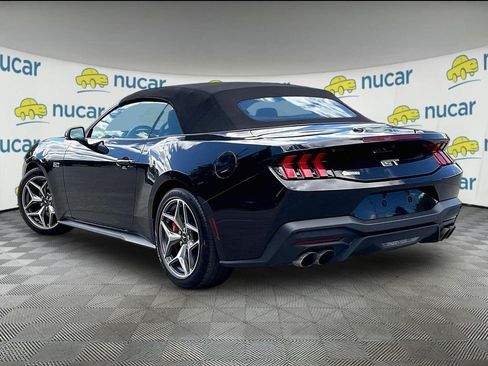 Used 2025 Ford Mustang GT Premium w/ GT Performance Package RWD image 4
