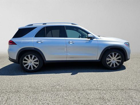 Used 2025 Mercedes-Benz GLE 450 4MATIC image 2