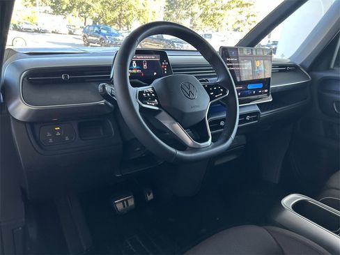 New 2025 Volkswagen ID. Buzz Pro S image 16