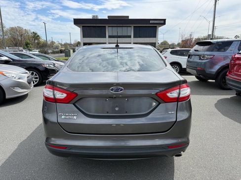 Used 2016 Ford Fusion Energi SE image 5