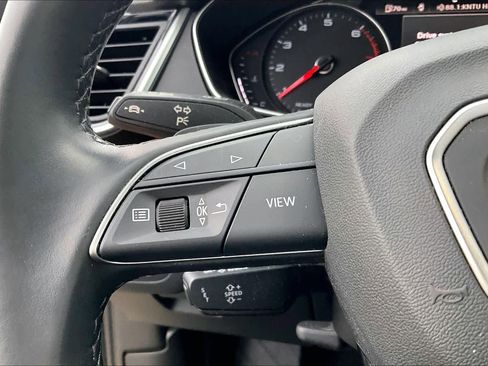 Used 2022 Audi Q5 2.0T Premium w/ Convenience Package image 22