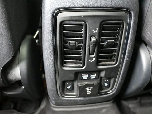 Used 2014 Jeep Grand Cherokee Overland w/ Advanced Technology Group image 20