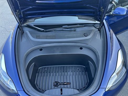 Used 2022 Tesla Model 3 Standard Range Plus image 33