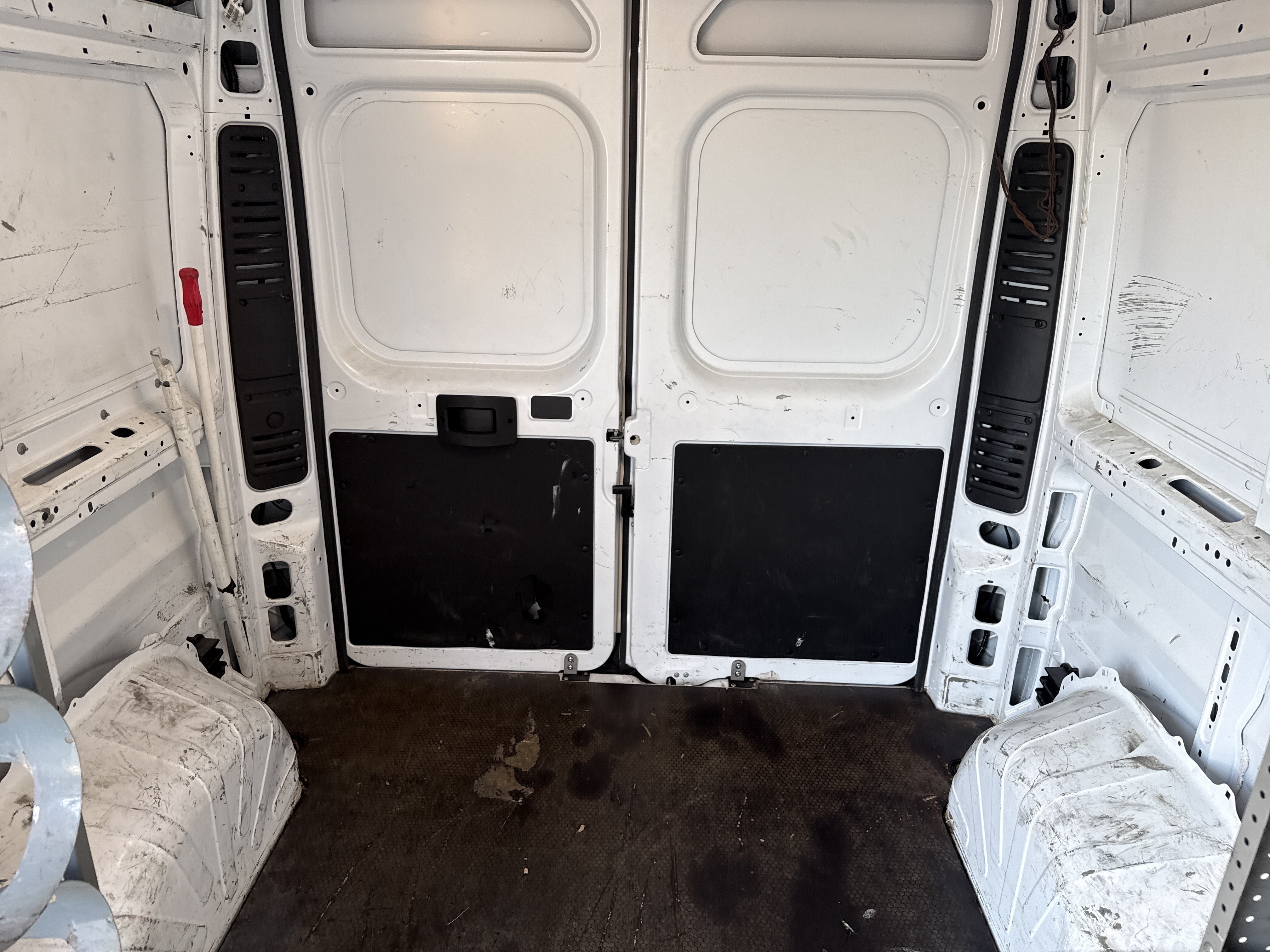 Used 2024 RAM ProMaster 1500 w/ Safety Group FWD image 32