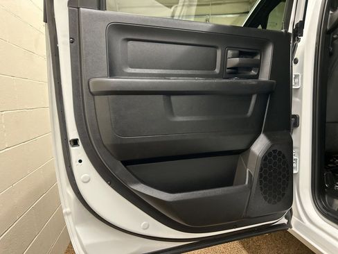 Used 2023 RAM 2500 Tradesman w/ Chrome Appearance Group image 12