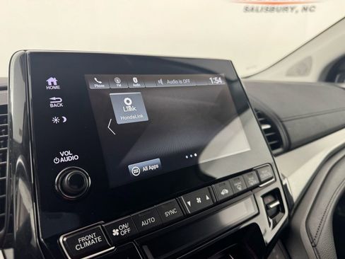 Used 2024 Honda Odyssey EX-L image 24