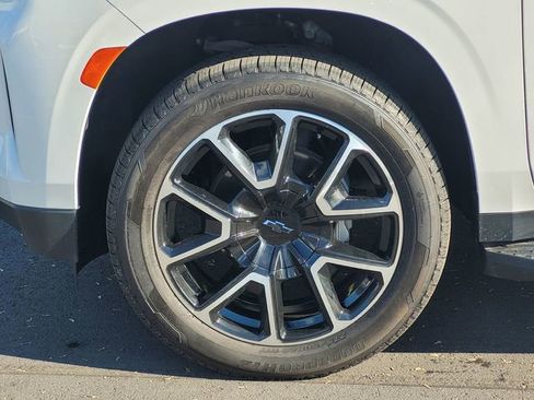 Used 2021 Chevrolet Tahoe RST w/ Luxury Package image 10