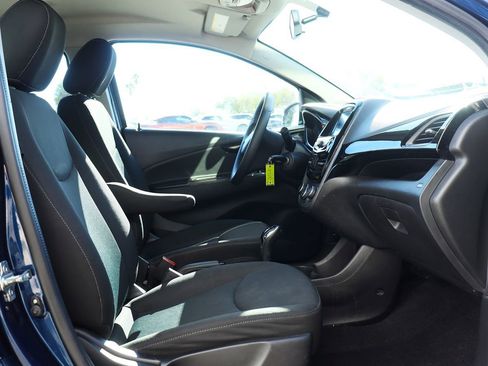 Used 2022 Chevrolet Spark LT image 34