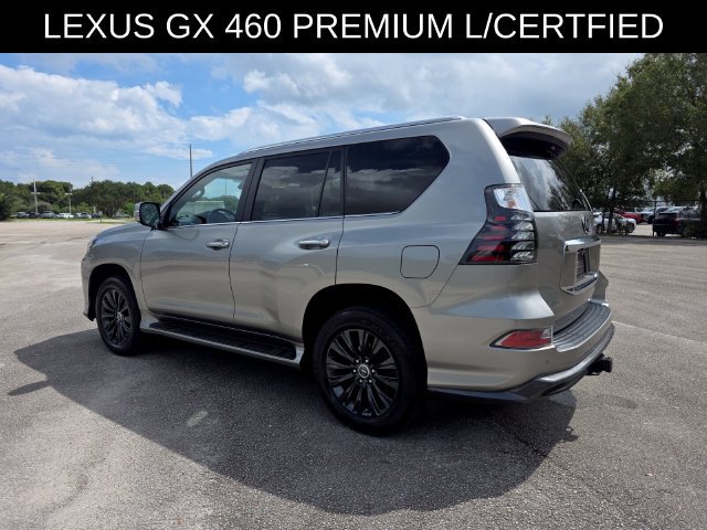 Used 2023 Lexus GX 460 Premium w/ Accessory Package AWD/4WD image 5