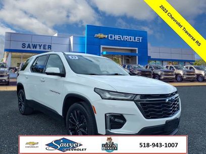 Used 2023 Chevrolet Traverse RS w/ LPO, Floor Liner Package