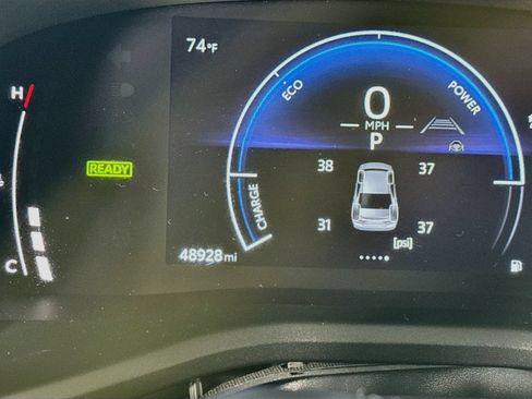Used 2025 Toyota Camry LE FWD image 9