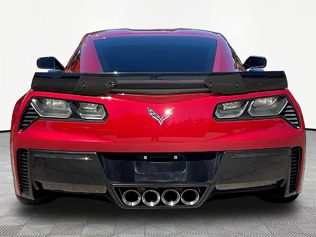 Used 2015 Chevrolet Corvette Z06 w/ 3LZ Preferred Equipment Group RWD image 7
