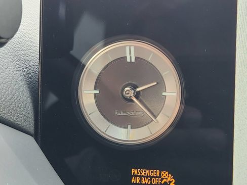 Used 2025 Lexus ES 350 w/ Premium Package FWD image 20