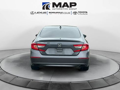 Used 2019 Honda Accord Sport image 4
