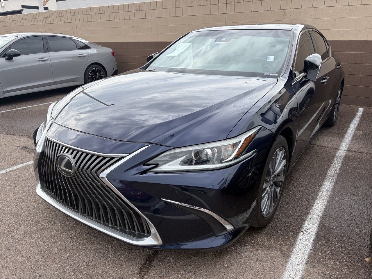 Used 2021 Lexus ES 350 w/ Premium Package FWD image 4