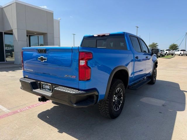 Used 2025 Chevrolet Silverado 1500 ZR2 w/ Technology Package AWD/4WD image 3