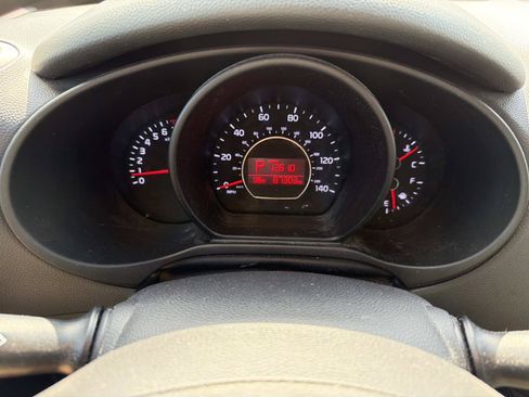 Used 2015 Kia Soul FWD image 15