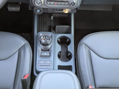 New 2025 Ford Maverick Lariat w/ Black Appearance Package image 20