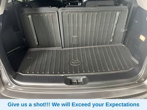 Used 2018 Toyota Highlander Limited image 9