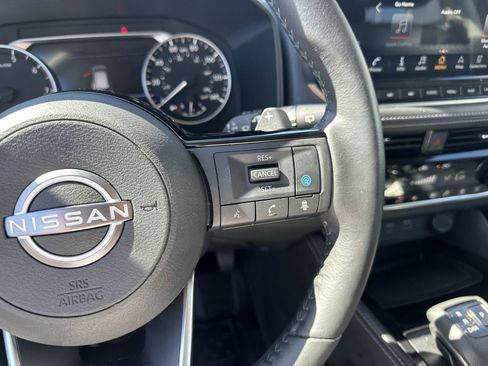 Certified 2023 Nissan Rogue SL w/ SL Premium Package image 23