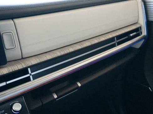 Used 2024 Hyundai Santa Fe Calligraphy image 32