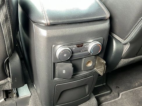 Certified 2022 Ford Explorer ST-Line image 8