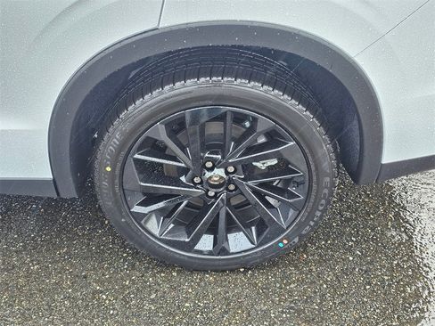 New 2025 Mitsubishi Outlander SEL Black Edition image 9