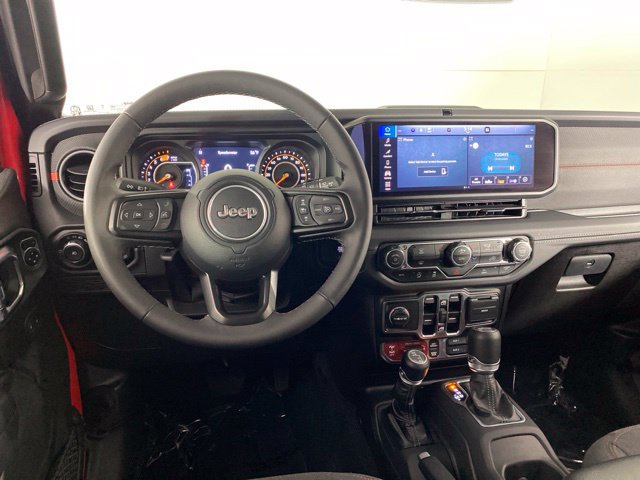Used 2025 Jeep Wrangler Unlimited Rubicon AWD/4WD image 35