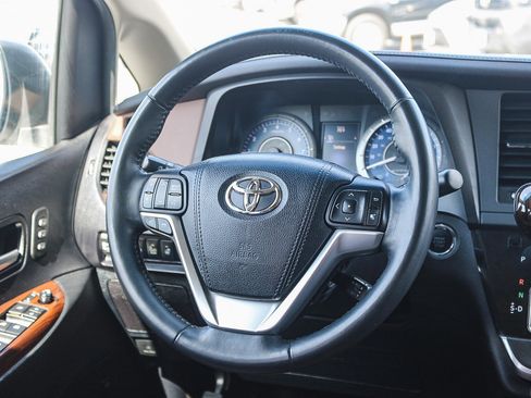 Used 2015 Toyota Sienna Limited Premium AWD/4WD image 16