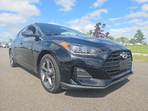 Used 2019 Hyundai Veloster 2.0 FWD image 1